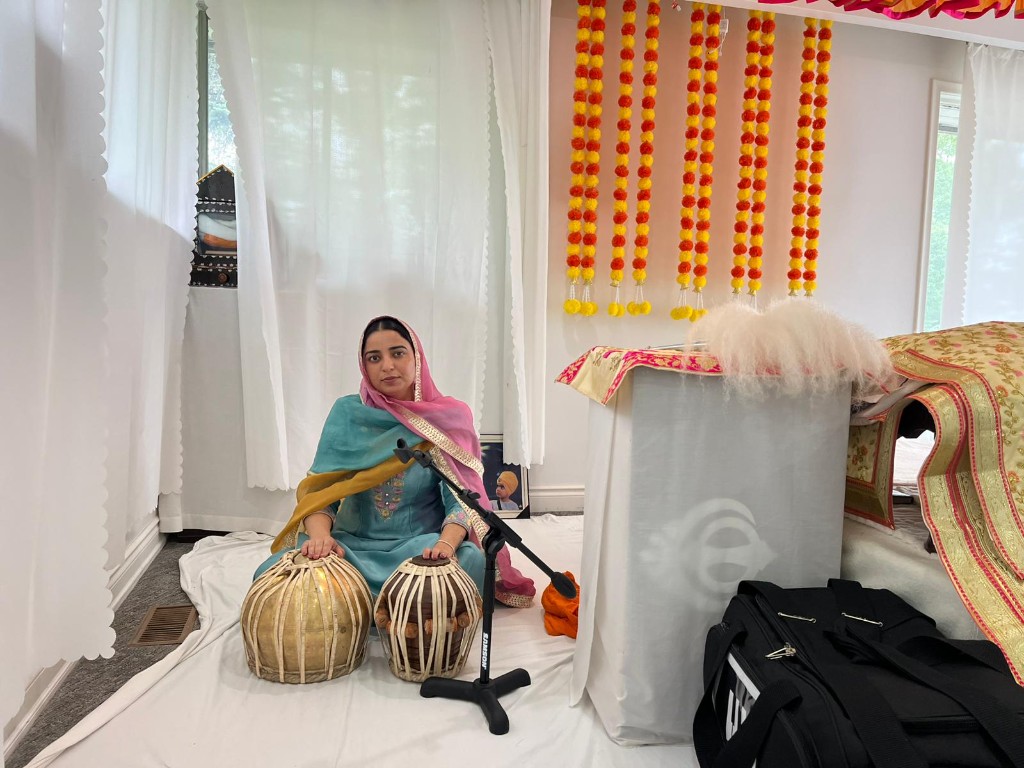 Kirtan with tabla